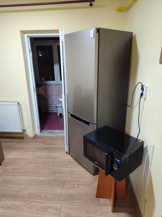 Inchiriez apartament 2 camere