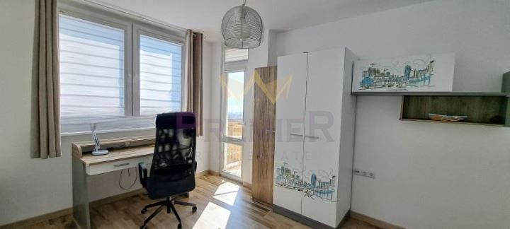 Дава се под наем Тристаен апартамент в Варна, Чайка - 110 кв.м за 698.19 € - Снимка #5