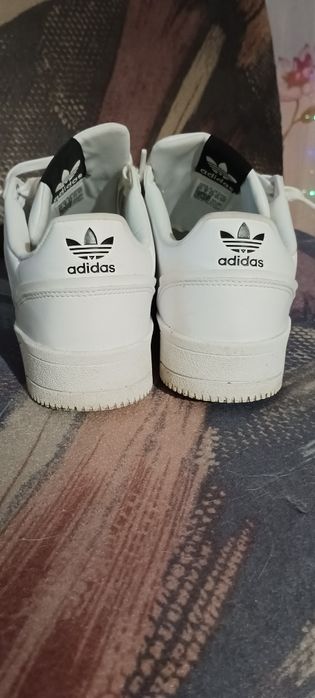 Маратонки adidas