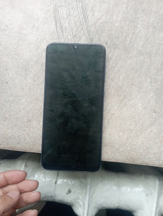 Samsung A50 продам