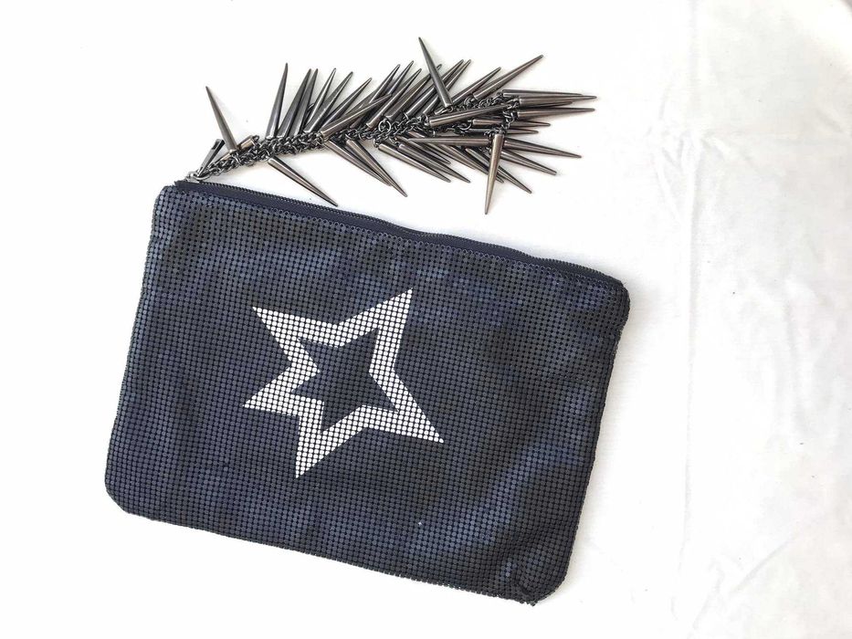 Ръчна чанта с дръжка с шипове