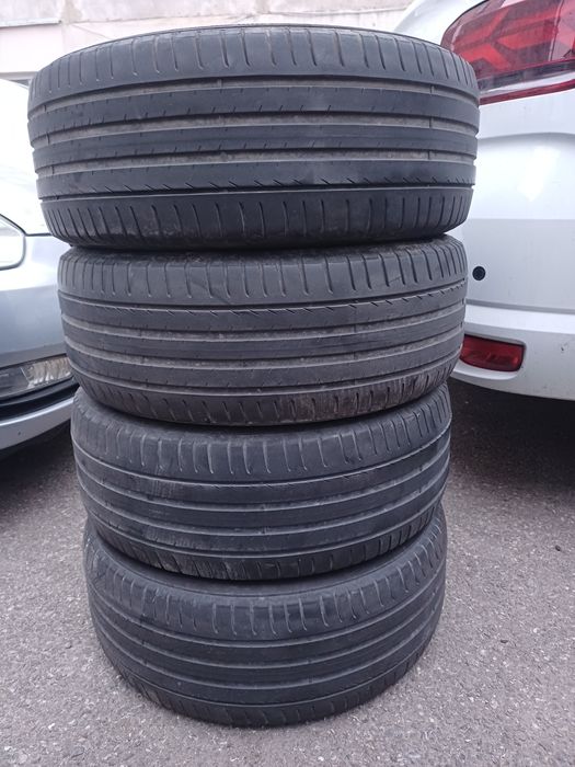 Vând anvelope vara pirelli  205 55 16