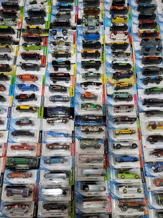 Hot Wheels модели машинок