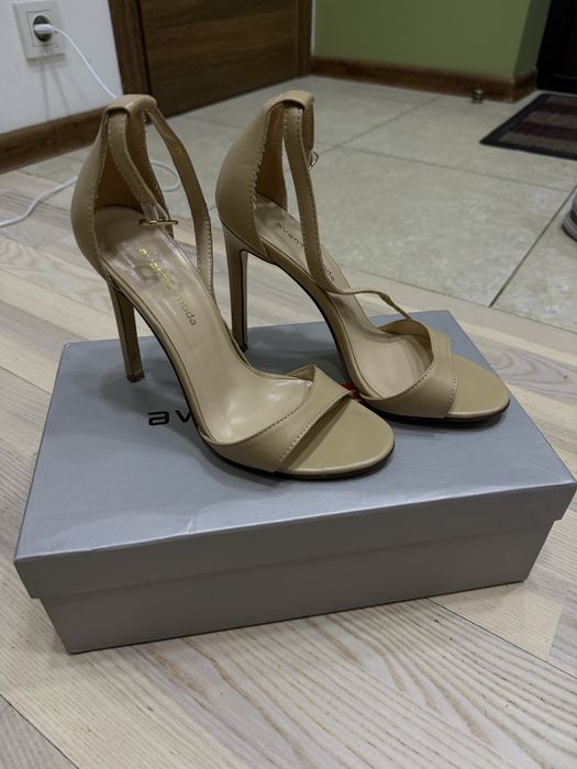 Распрожада брендовой  обуви