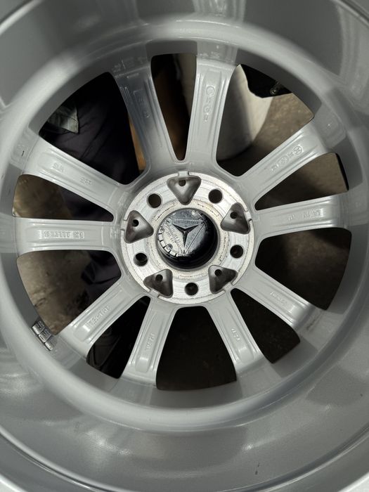 Jante aluminiu pt. Mercedes GLC ML Audi Q5 cu anvelope iarna 235/65 17