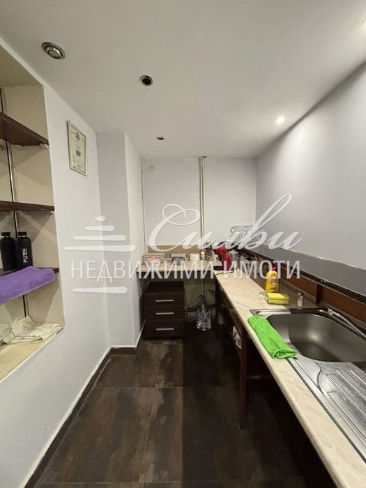 Дава се под наем Заведение в Шумен, Център - 120 кв.м за 510 € - Снимка #6