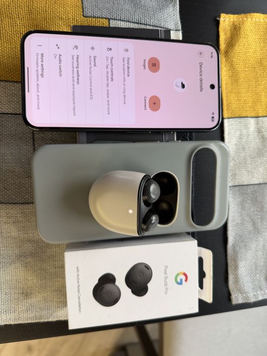 Google Pixel 9 Pro XL + Pixel Buds Pro слушалки