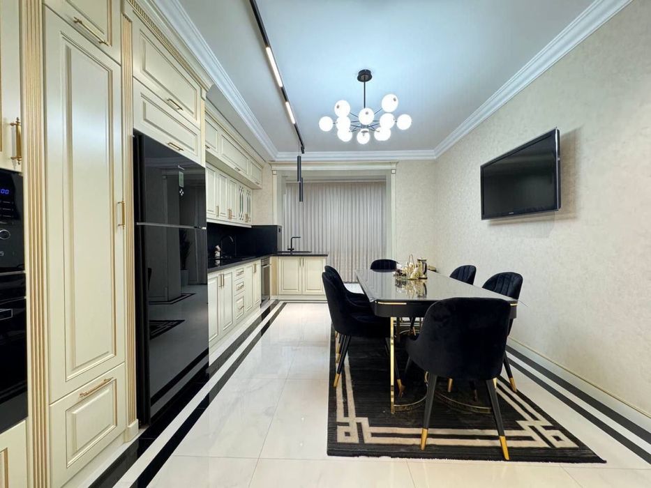 Новостройка 3/5/6 Ул.Нукусская, ориентир: Посольство России 175м2