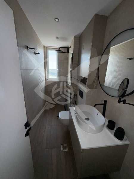 Тристаен апартамент в квартал Хоризонт 92251