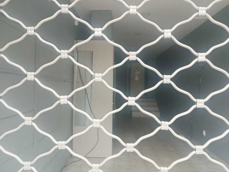 Дава се под наем Магазин в София, Център - 60 кв.м за 1000 € - Снимка #1