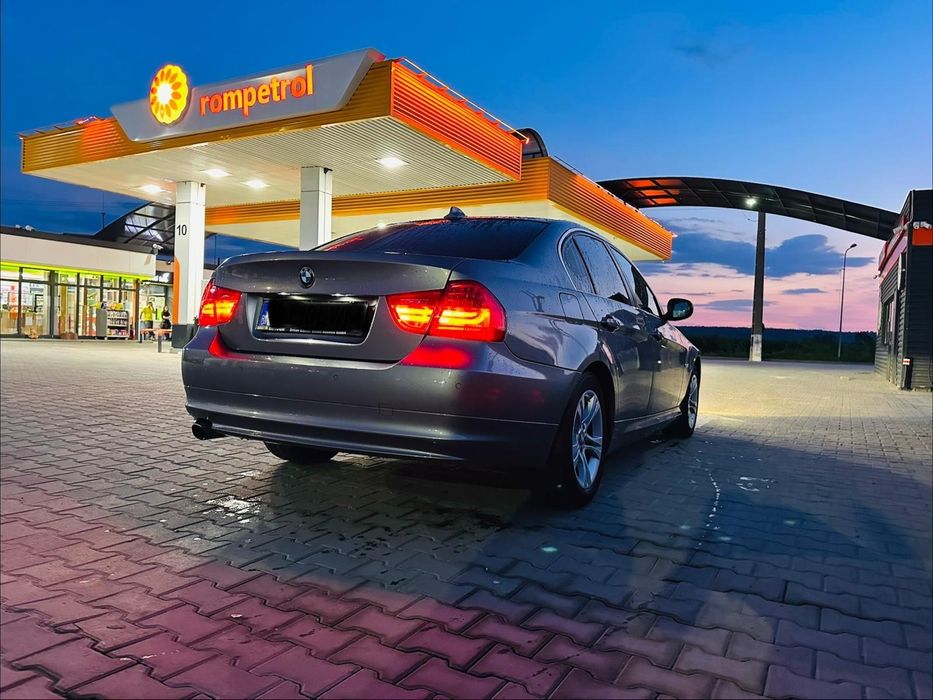 BMW 3 Series 2011 — imagine 2