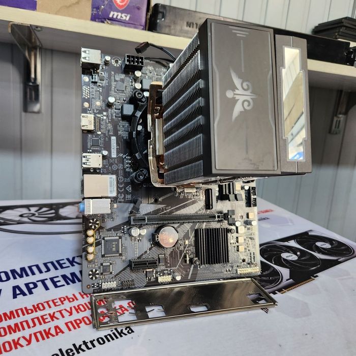 Gigabayte h610 + i3 12100f arzon narxda