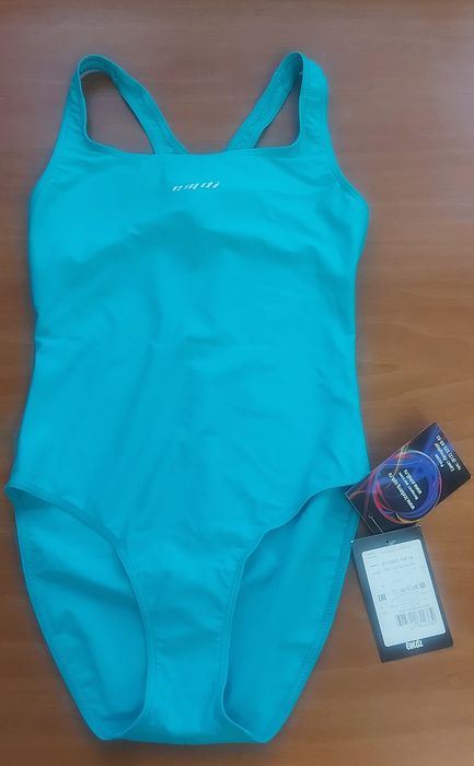 купальник для девочки, куплен за 10600