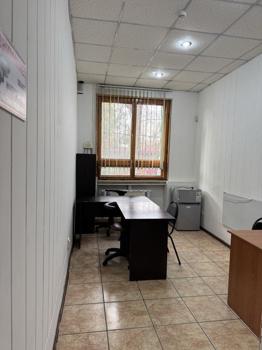 Офис   20 кв    2 этаж.