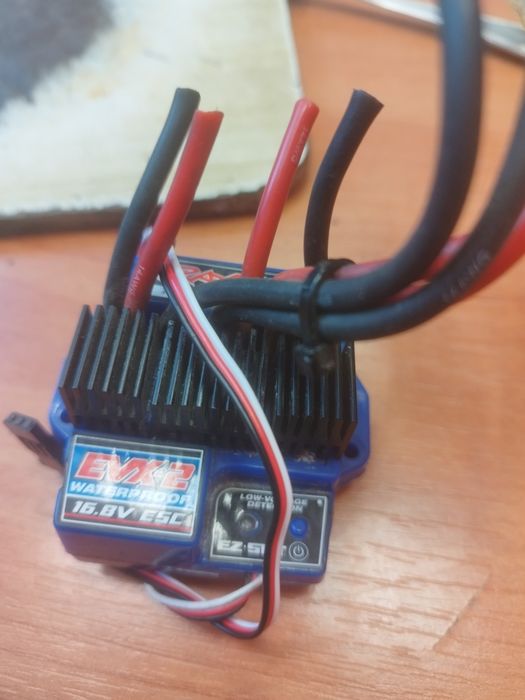 Esc 16.8v,traxxas