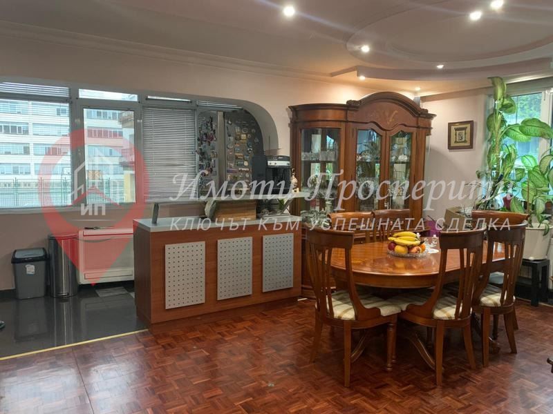 Продава се Многостаен апартамент в София, Лозенец - 168 кв.м за 3453 €/кв.м - Снимка #3