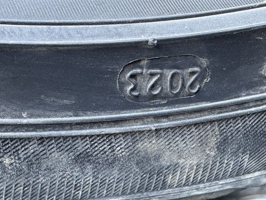 Продам 225/45/17