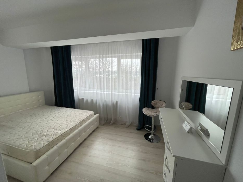 Moldova mall-Inchiriez apartament 3 camere etaj 1 Boxa depozitare - loc parcare Valea Lupului