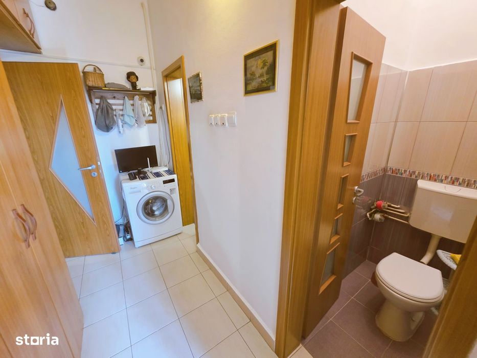 Vanzare apartament 3 camere Su 84 mp Razoare blocurile rusesti etaj 3