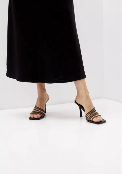 Продам шикарные мюли , босоножки