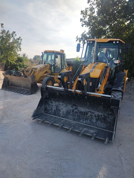 Багер , бобкат , валяк , самосвал