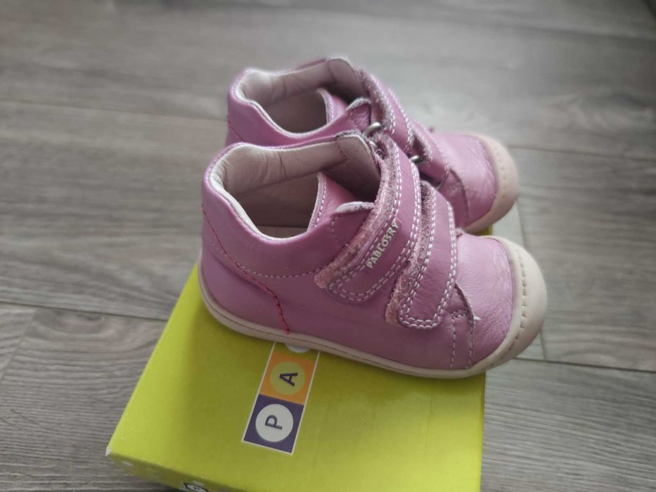 Pablosky обувки за  бебе момиче easy steps