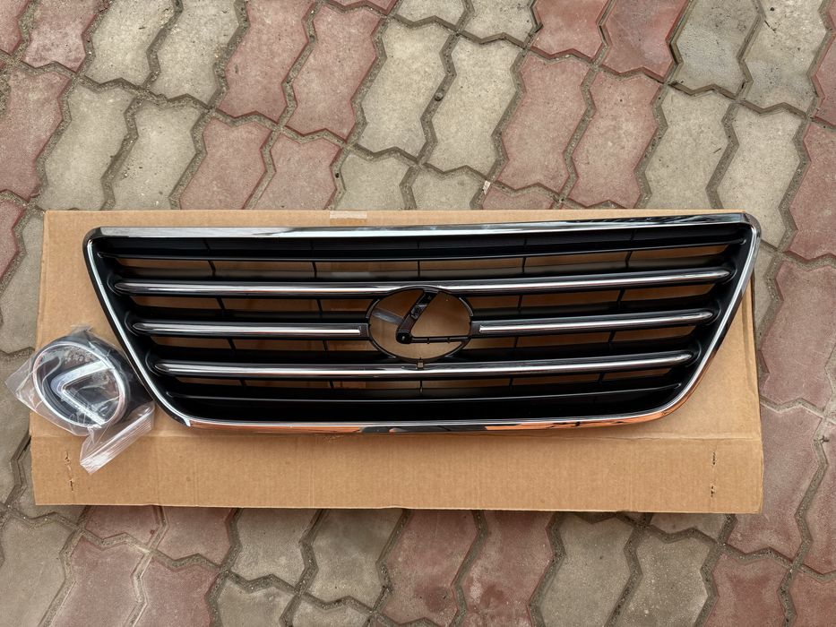 Решотка радиатора Lexus Gx470