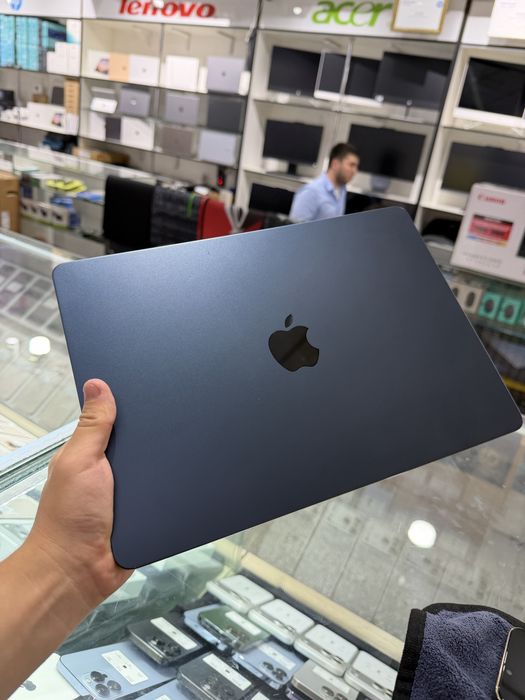 Mac Book air 16:256