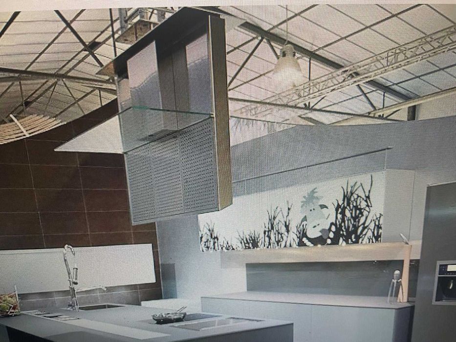 Луксозен дизайнерски аспиратор Valcucine