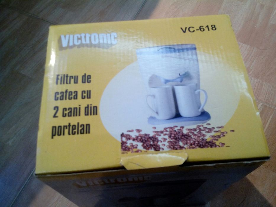 Filtru de cafea si ceai cu 2 cani din portelan, Nou