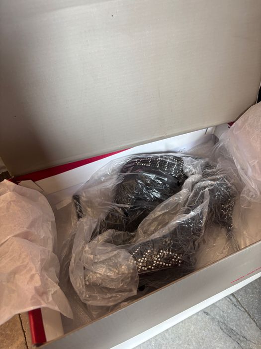 Велурени обувки на висок ток San Marina