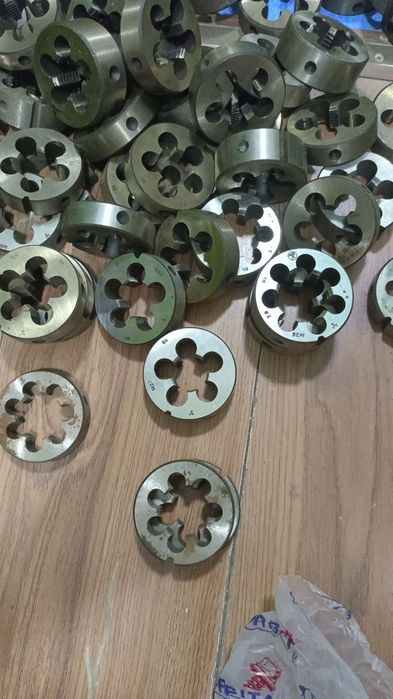 метчик для резьбы селикон TYTAN