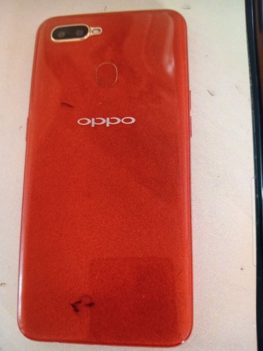 Продам телефон OppoA5s