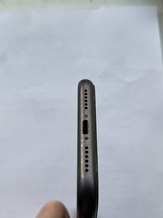 iPhone 11 64GB черный