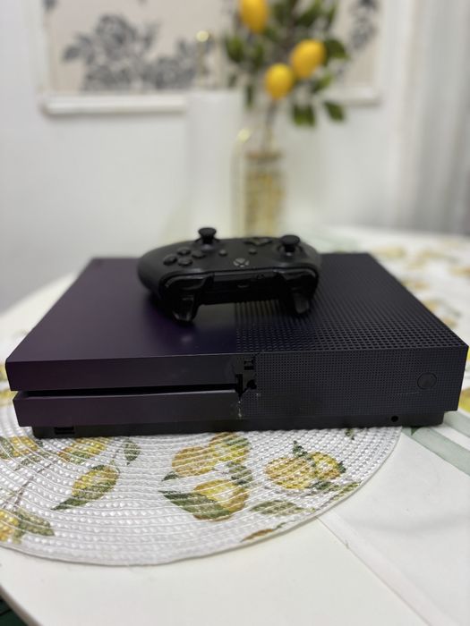 Vand sau sxhimb Xbox one S