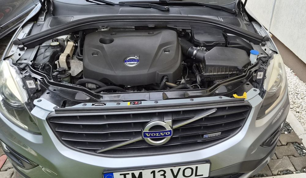 Volvo XC60 D4 2015 R-design