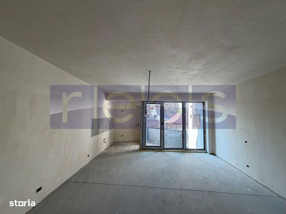 Vanzare Apartament 3 Camere | Lizeanu | Bloc Nou | Parcare | Terasa