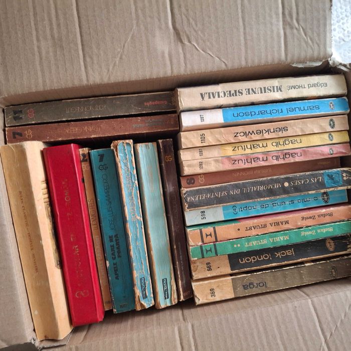 Urgent Carti de citit la cutie