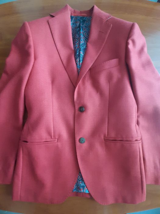 Sacou Bigotti, model Conti, roșu