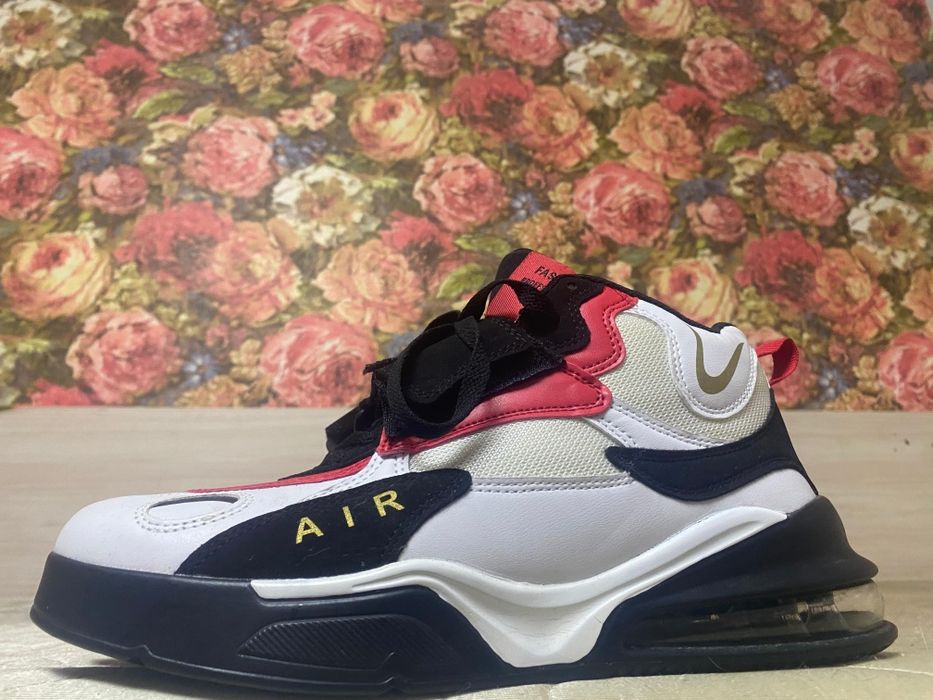 Зимние Кросовки новые