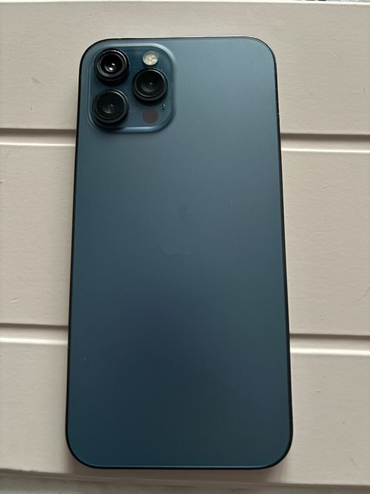 Vând iphone 12 pro max