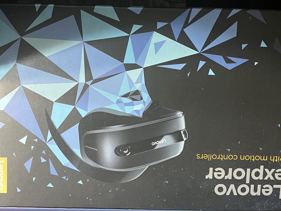 Виртуальные очки Lenovo Explorer