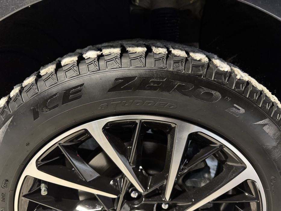 Комплект резины Pirelli ice zero 2