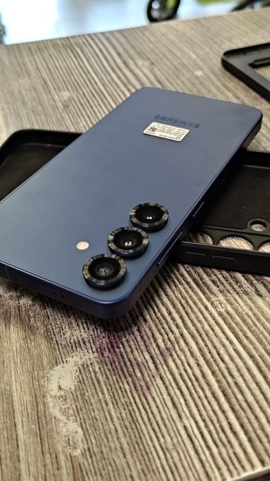 Samsung S25 256GB / Navy Blue