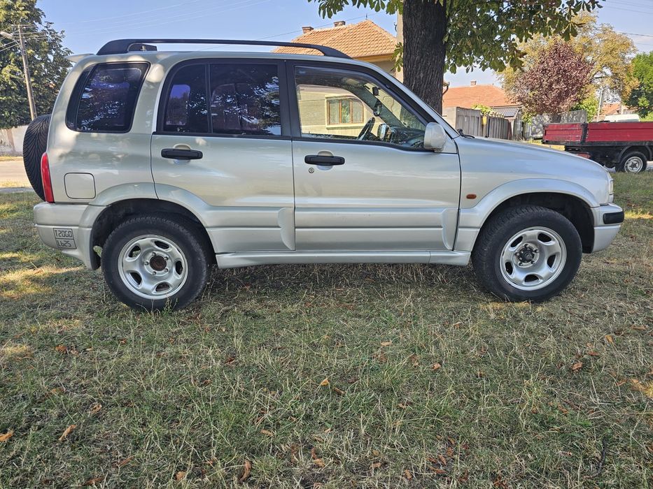 Suzuki Grand Vitara/2.5  ! V6!! 4×4! MANUALA!!!