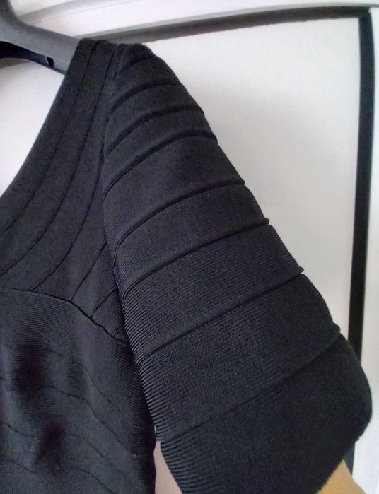 Бандажна чернна рокля