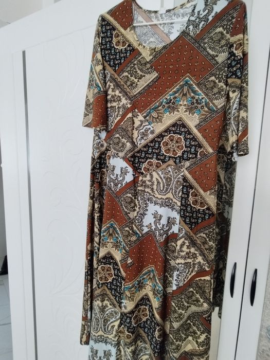 продам платье 52~54 размер лето