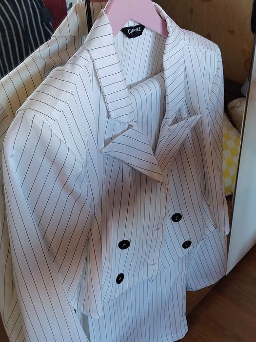 Женский элегантный  костюм