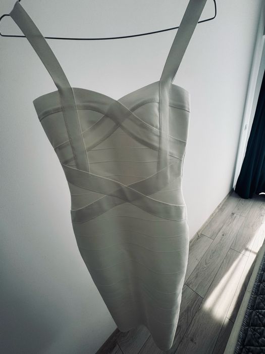 Rochie scurta de mireasă