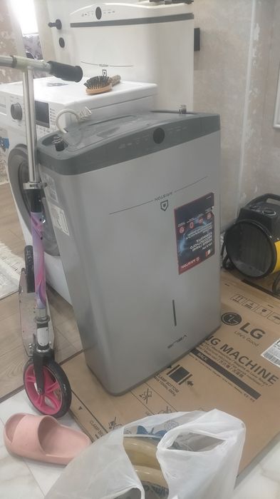 Продается Аристон vitek 50литр